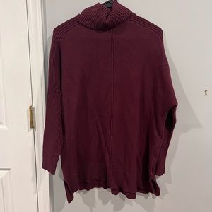 Turtleneck sweater maroon